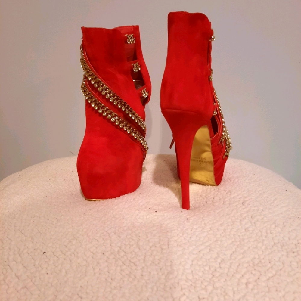 Women's high heels